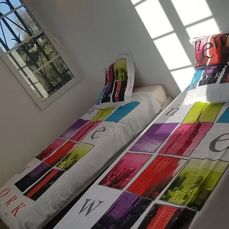 Les Tilleuils Otel *