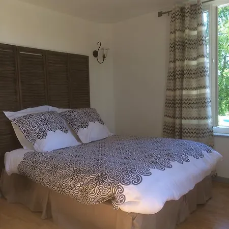Les Tilleuils Otel Douville-en-Auge